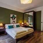 Grotta 3* لاتيزي