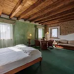 ホテル Grotta
