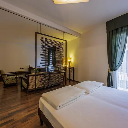 Grotta 3* Lazise