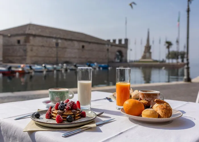 Отель Grotta Лацизе