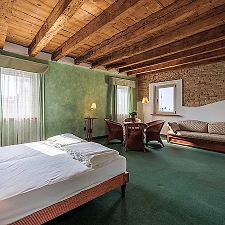 Grotta Hotell 3*