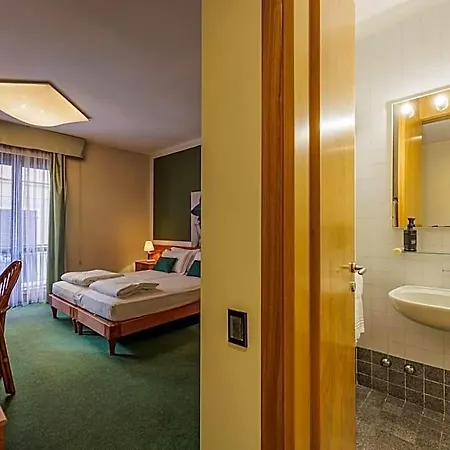 Grotta Hotell