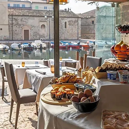 Grotta Hotell