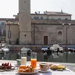 Grotta Hotel 3*